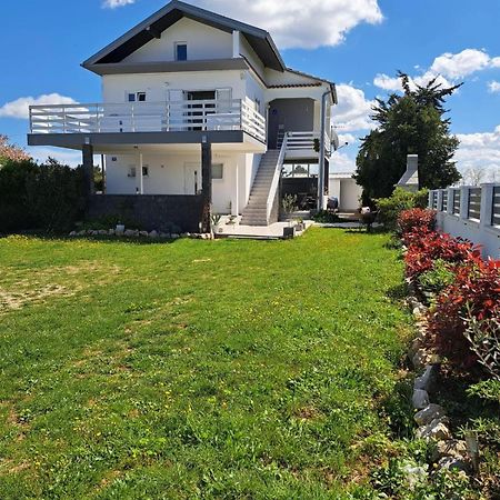 Apartmani Fulir Врси Екстериор снимка