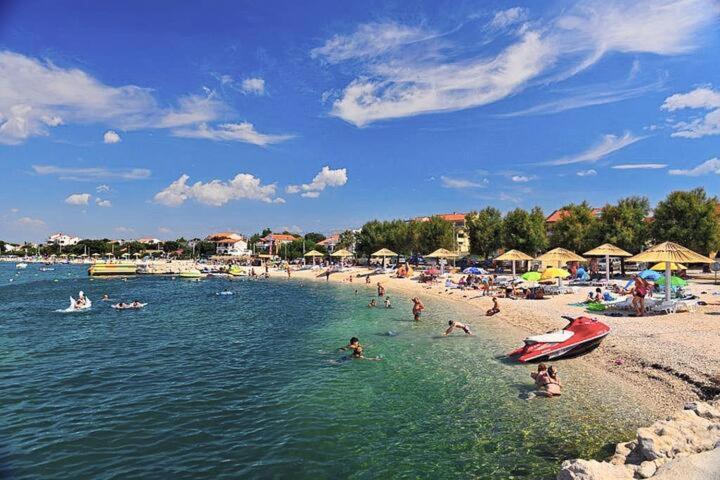 Apartmani Fulir Врси Екстериор снимка